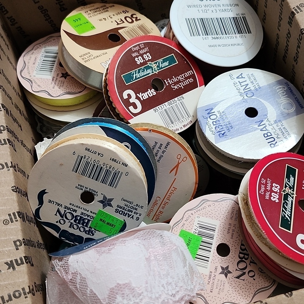 Mystery Box Craft Ribbon Variety - Picture 4 of 7
